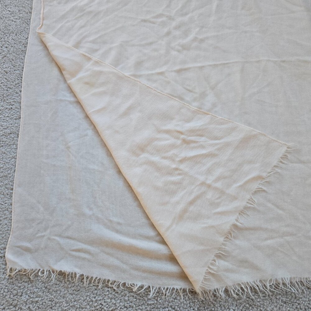 Cashmere Scarf Pale Peach Woven Lightweight Tissue weight - Picture 4 of 11
